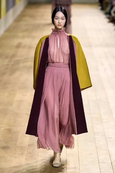 Look 43